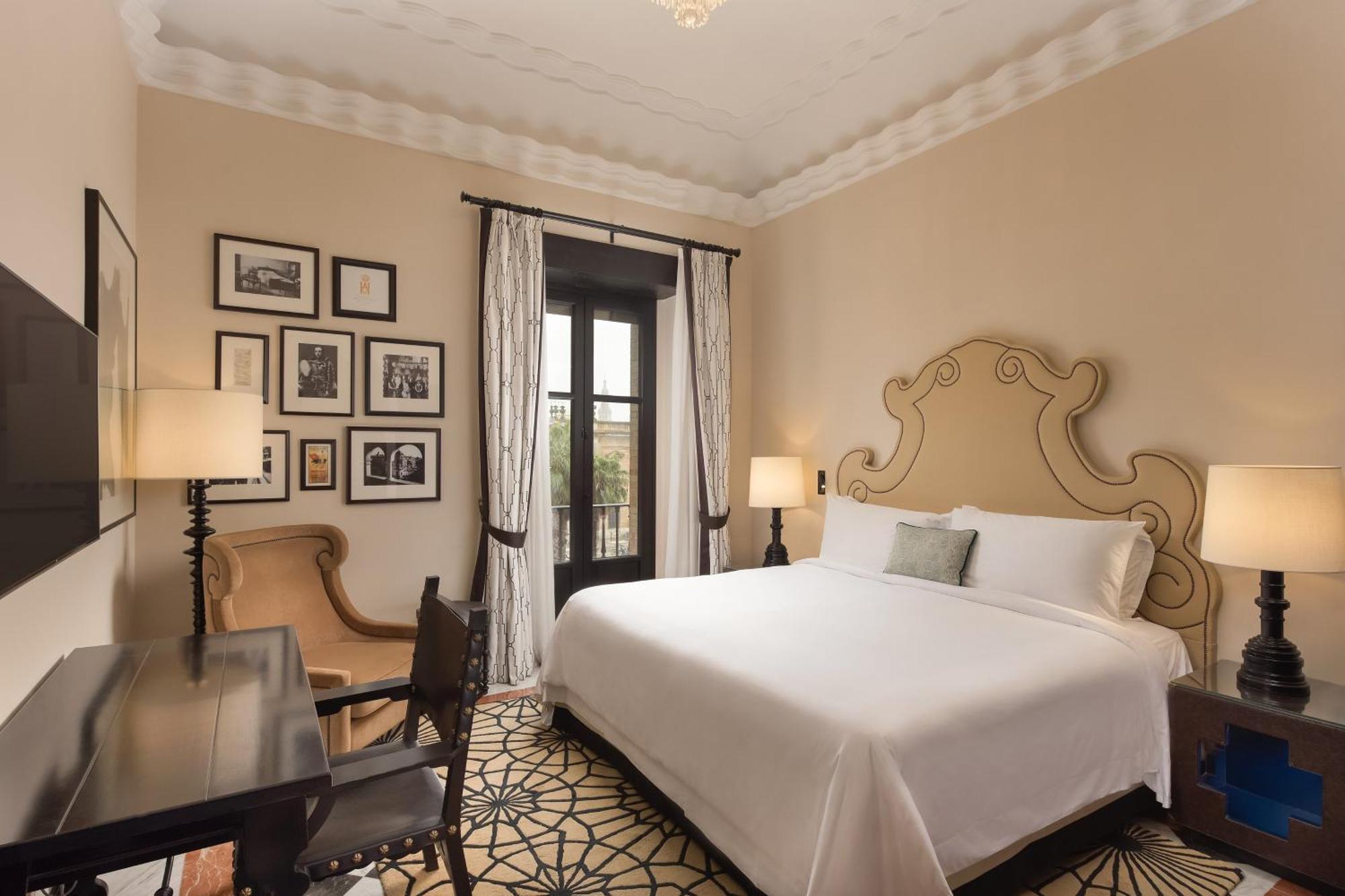 Hotel Alfonso Xiii, A Luxury Collection Hotel, Seville Exterior photo Deluxe Room